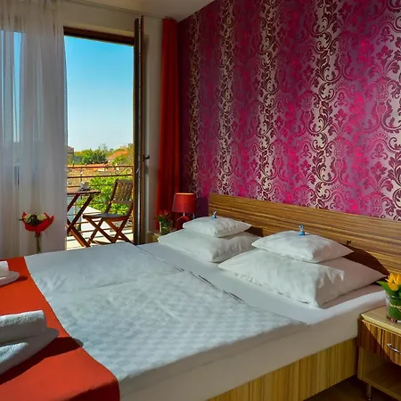 Sunshine Szálloda 3*