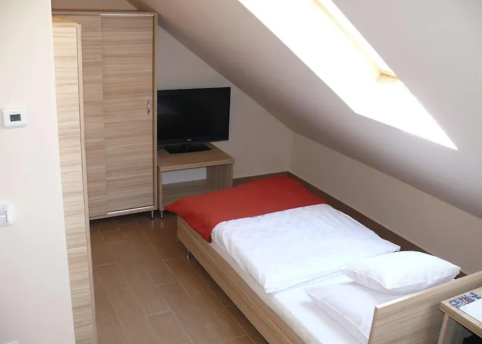Sunshine Hotel 3*