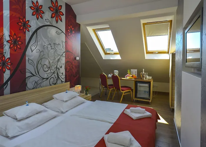 Sunshine Hotel 3*